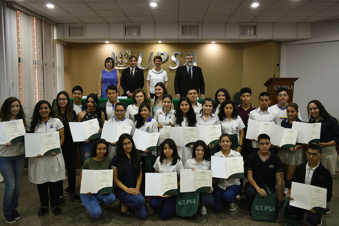 Entrega de premios del XXII Concurso Intercolegial de Dibujo 