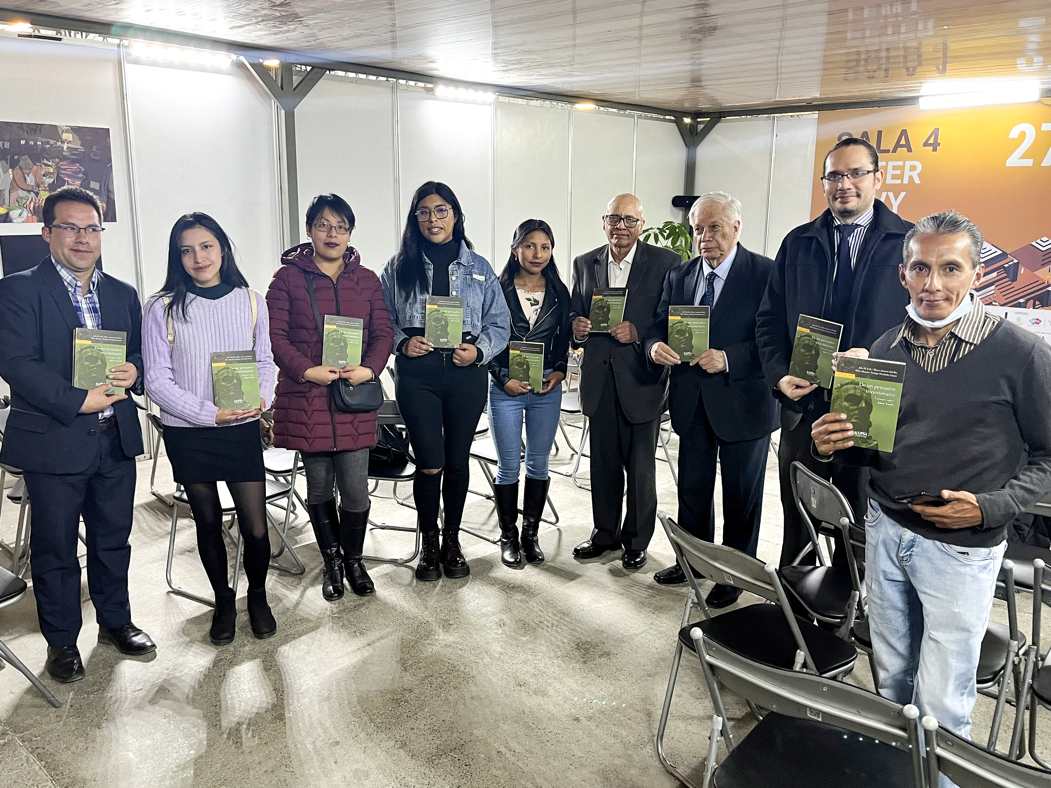 UPSA en Simposio y Feria del Libro de La Paz