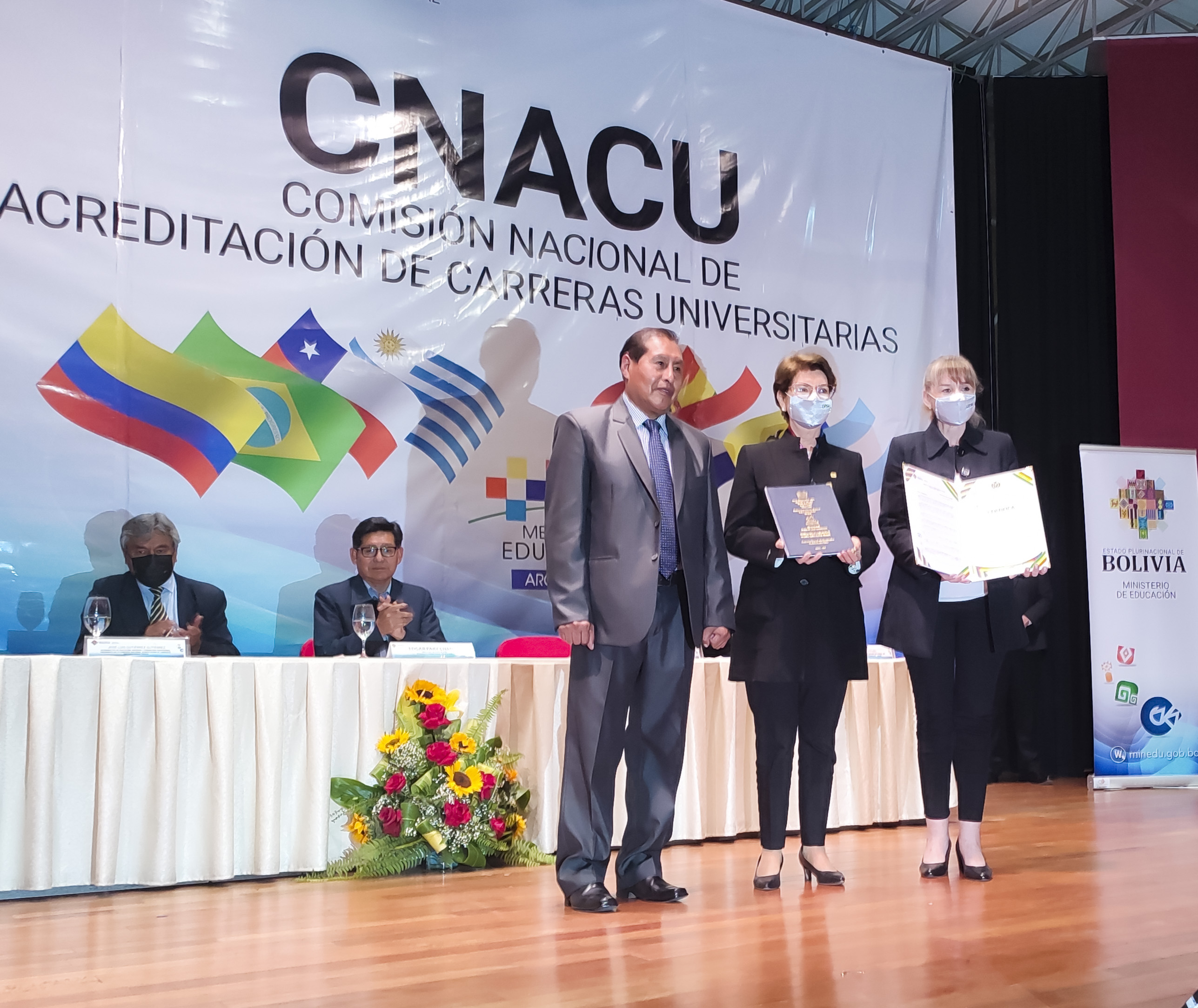 Ingeniería Económica obtuvo Acreditación Internacional de Mercosur