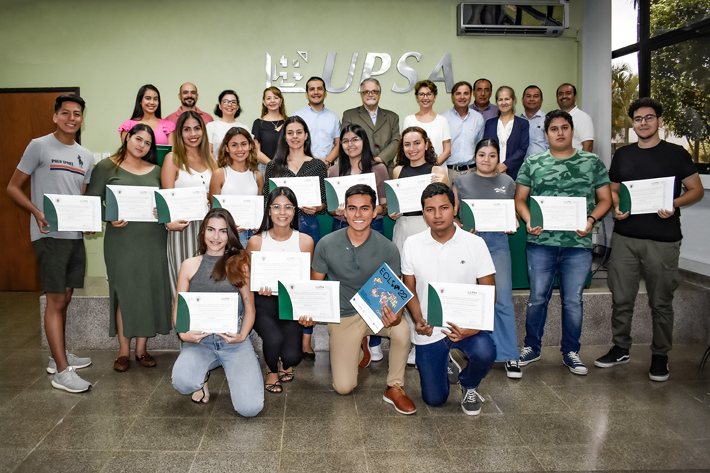 Entrega de certificados de curso con Complutense