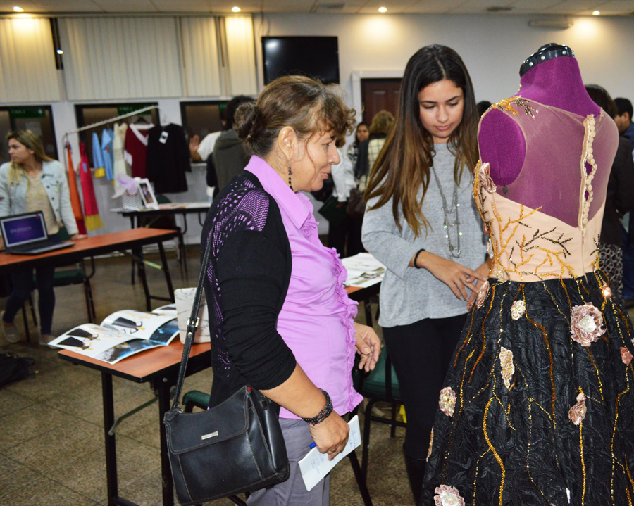 Primera Feria de Emprendedores de la Moda