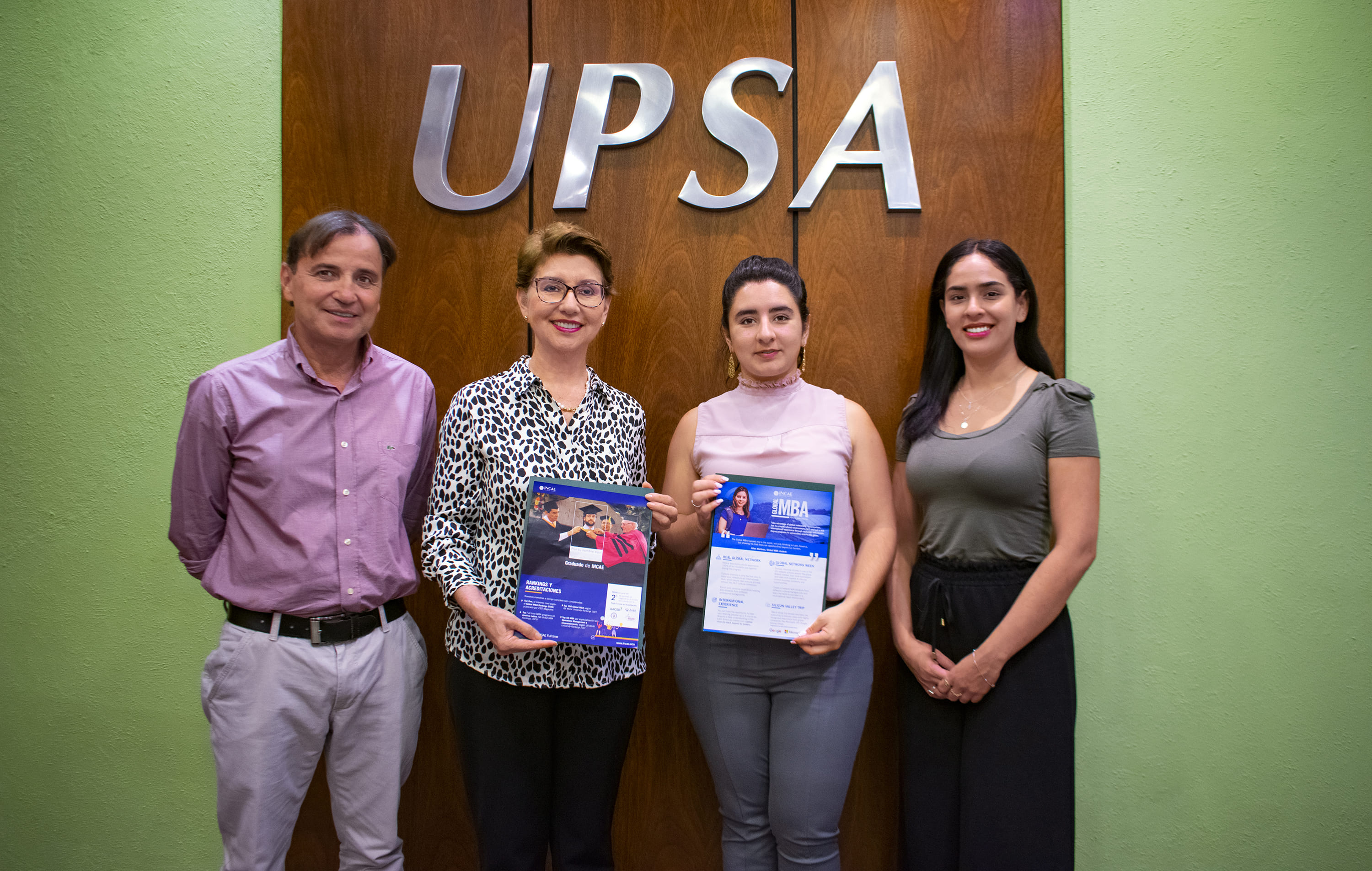 Convenio de la UPSA con el INCAE