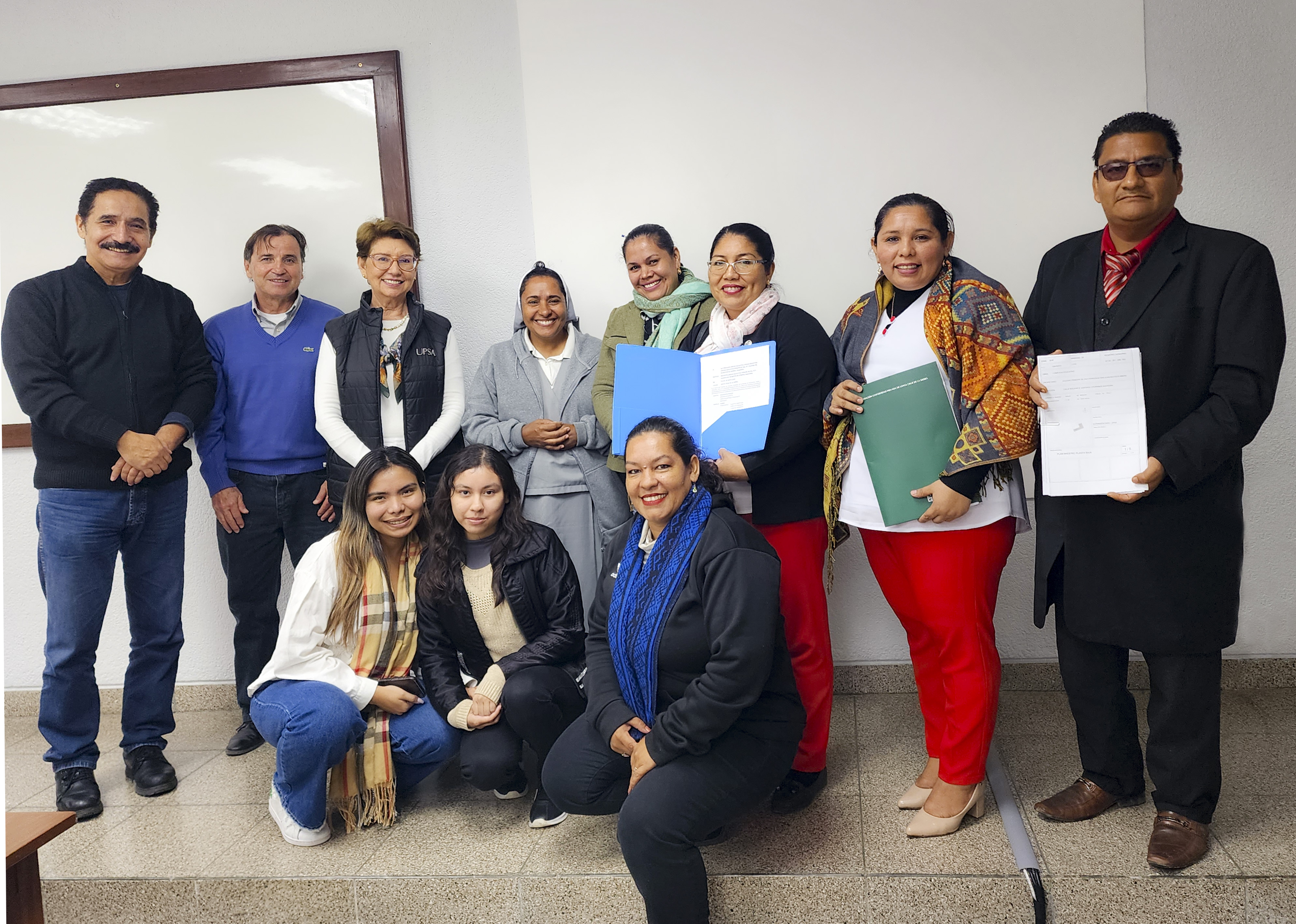 UPSA entregó proyecto que beneficia a escolares de Saavedra