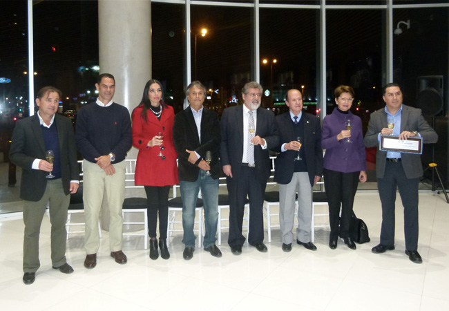 UPSA ENTREGÓ LA PLAQUETA OBRA DESTACADA DEL AÑO 2015