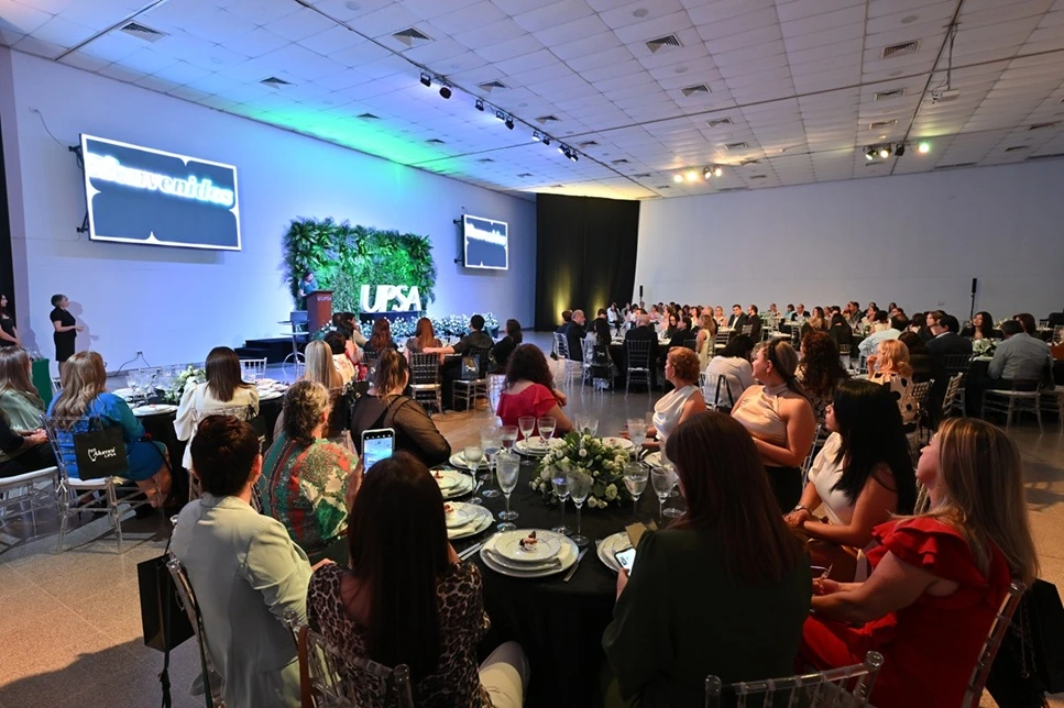 CENA BUHO DE PLATA 2025