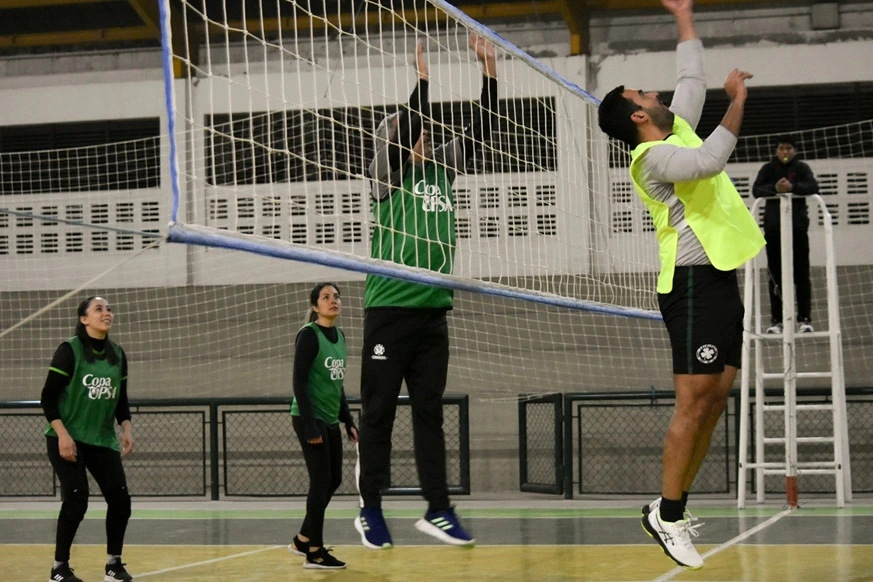 JUGADORES VOLEIBOL