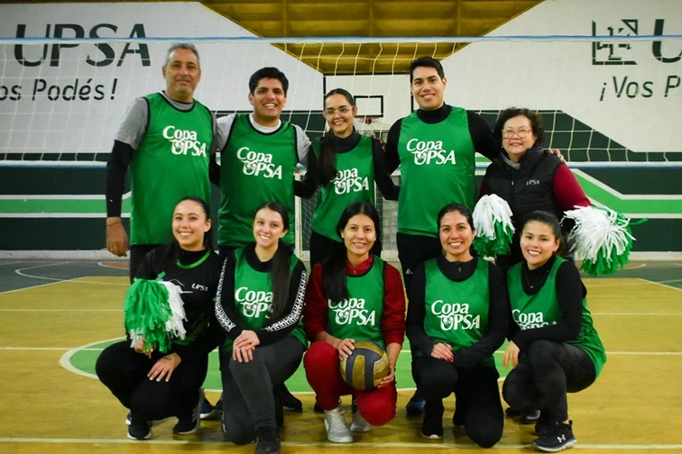 VOLEIBOL EQUIPO